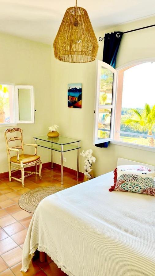Hameau Des Amandiers Vue Mer - Piscine, Golf Et Tennis Prive Saint-Cyr-sur-Mer Εξωτερικό φωτογραφία